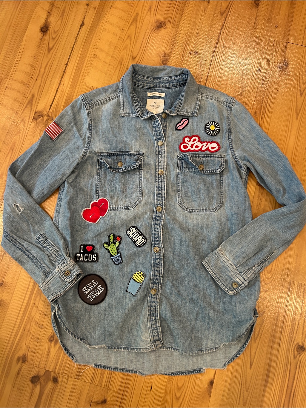 American Eagle Patch Embellished Women’s Denim Shirt - Light Blue, Size Xs